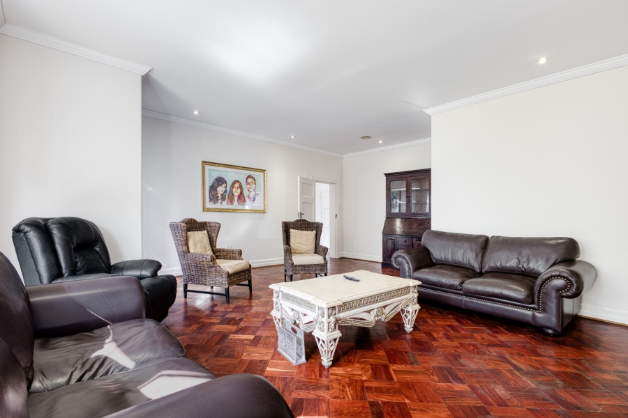 4 Bedroom Property for Sale in Oaklands Gauteng
