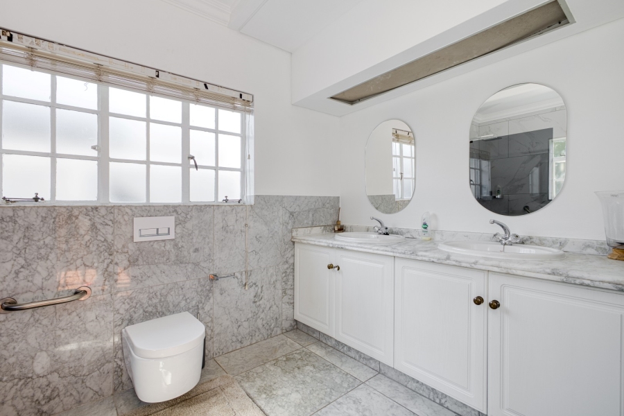 4 Bedroom Property for Sale in Oaklands Gauteng
