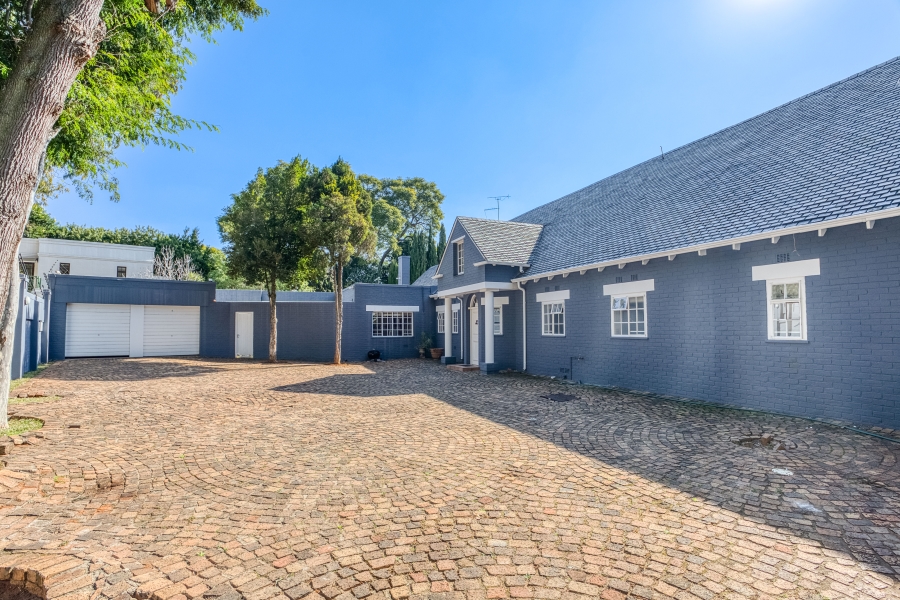 4 Bedroom Property for Sale in Oaklands Gauteng