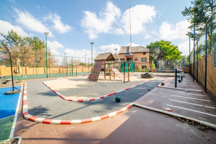 To Let 2 Bedroom Property for Rent in Douglasdale Gauteng