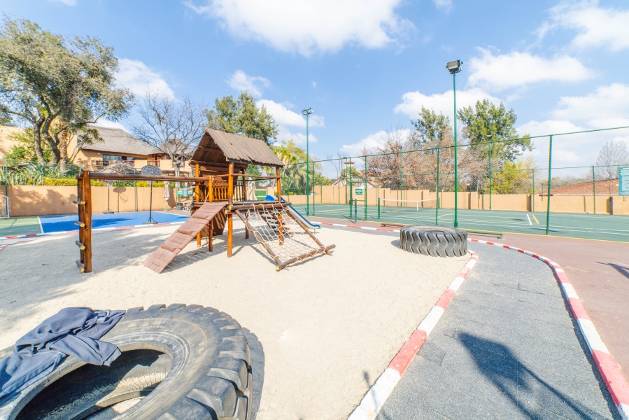 To Let 2 Bedroom Property for Rent in Douglasdale Gauteng