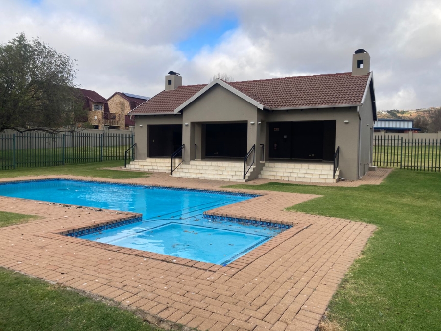 2 Bedroom Property for Sale in Willowbrook Gauteng