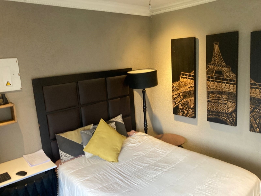 2 Bedroom Property for Sale in Willowbrook Gauteng