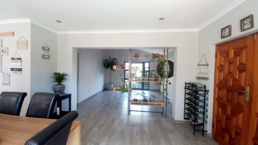 5 Bedroom Property for Sale in Sunward Park Gauteng
