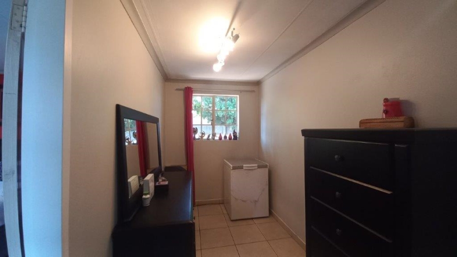 5 Bedroom Property for Sale in Sunward Park Gauteng