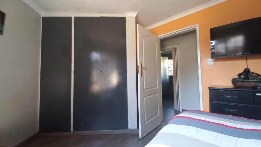 5 Bedroom Property for Sale in Sunward Park Gauteng