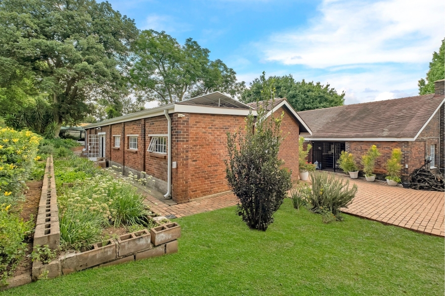 4 Bedroom Property for Sale in Bryanston Gauteng