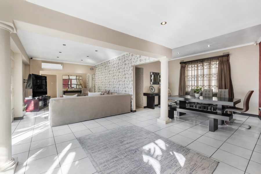 3 Bedroom Property for Sale in Emmarentia Gauteng