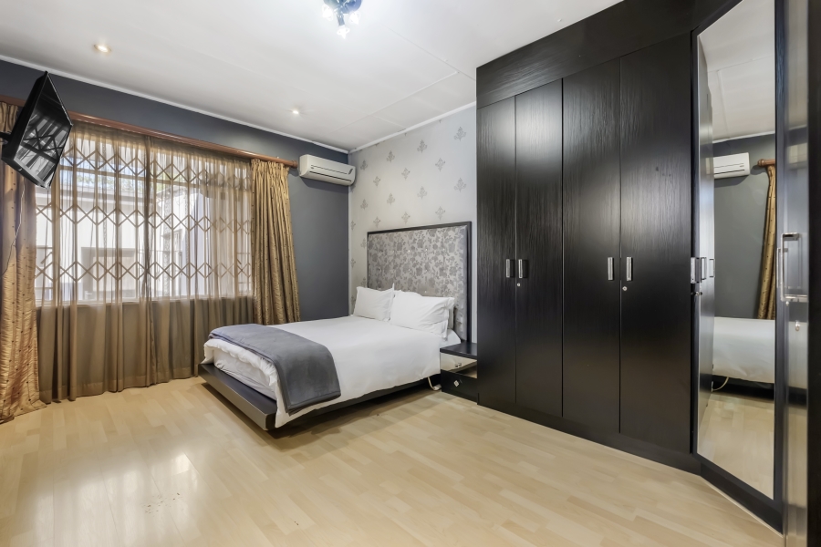 3 Bedroom Property for Sale in Emmarentia Gauteng
