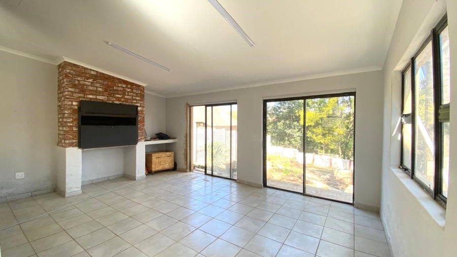 To Let 2 Bedroom Property for Rent in Pretorius Park Gauteng