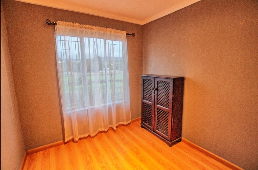 2 Bedroom Property for Sale in Roodepoort Gauteng