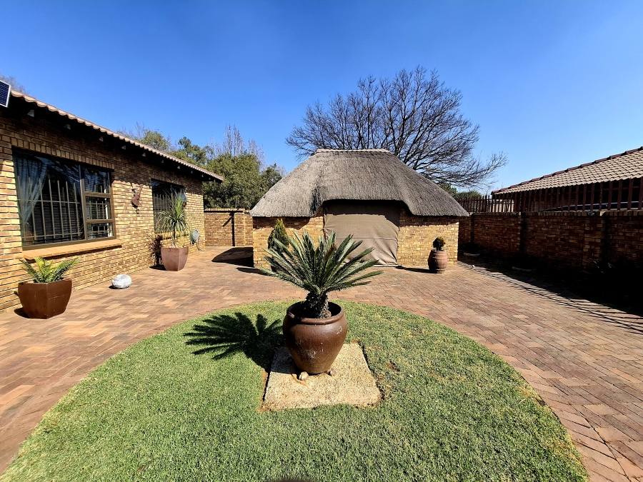3 Bedroom Property for Sale in Dal Fouche Gauteng