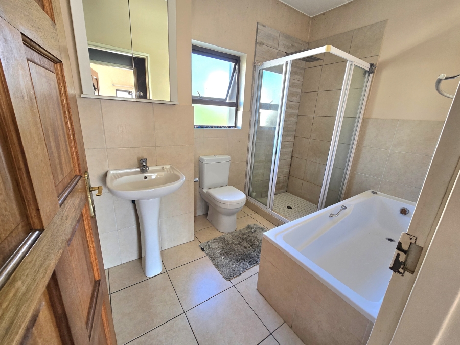 2 Bedroom Property for Sale in Ferndale Gauteng