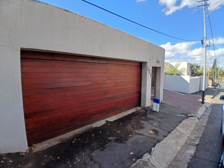 2 Bedroom Property for Sale in Orange Grove Gauteng