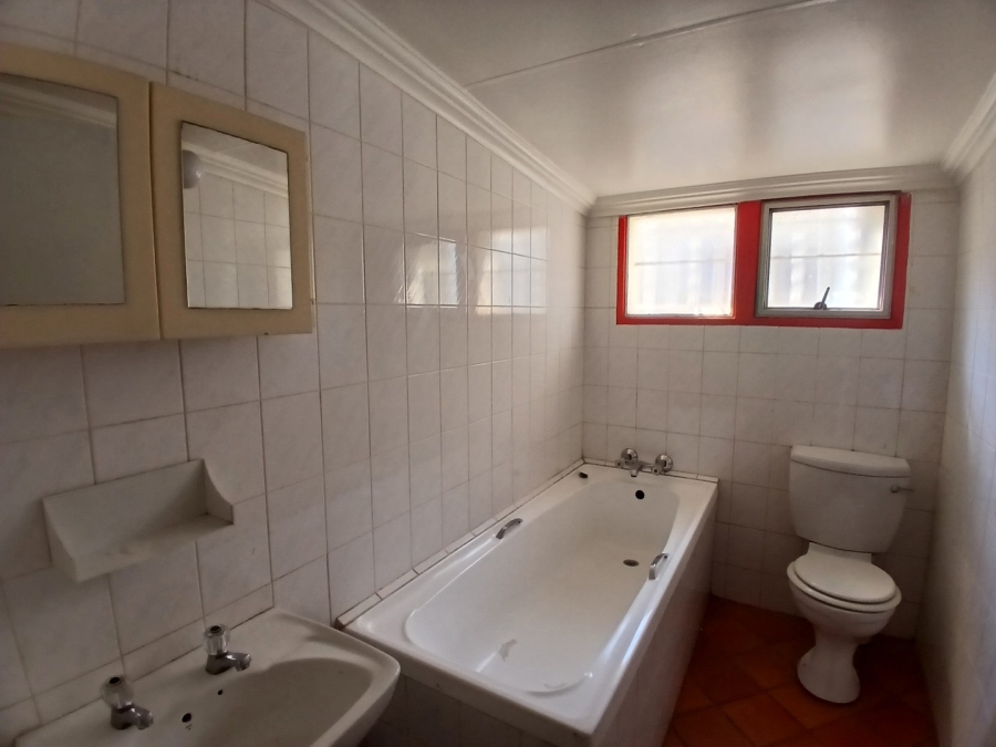 2 Bedroom Property for Sale in Orange Grove Gauteng