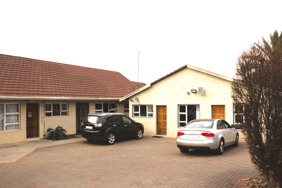 12 Bedroom Property for Sale in Rhodesfield Gauteng