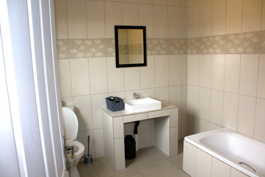 12 Bedroom Property for Sale in Rhodesfield Gauteng