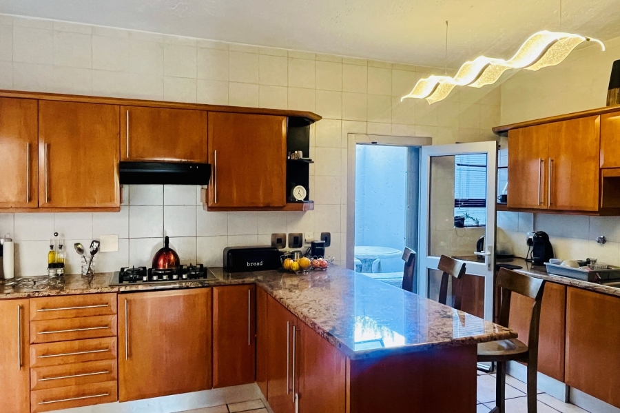 4 Bedroom Property for Sale in Woodmead Gauteng