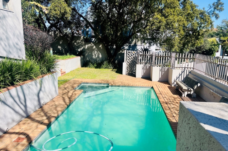 4 Bedroom Property for Sale in Woodmead Gauteng