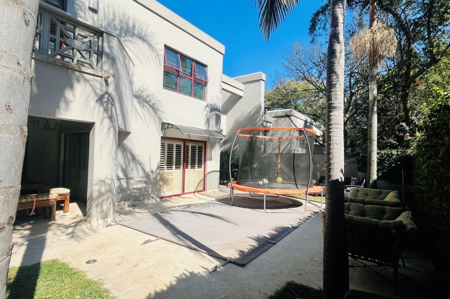 4 Bedroom Property for Sale in Woodmead Gauteng