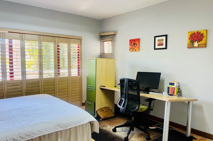4 Bedroom Property for Sale in Woodmead Gauteng