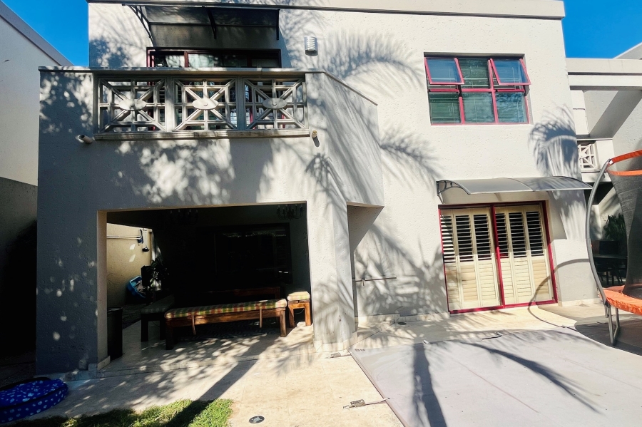 4 Bedroom Property for Sale in Woodmead Gauteng