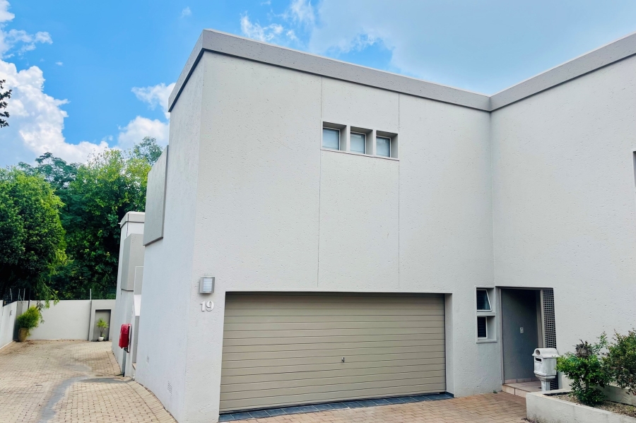 4 Bedroom Property for Sale in Woodmead Gauteng