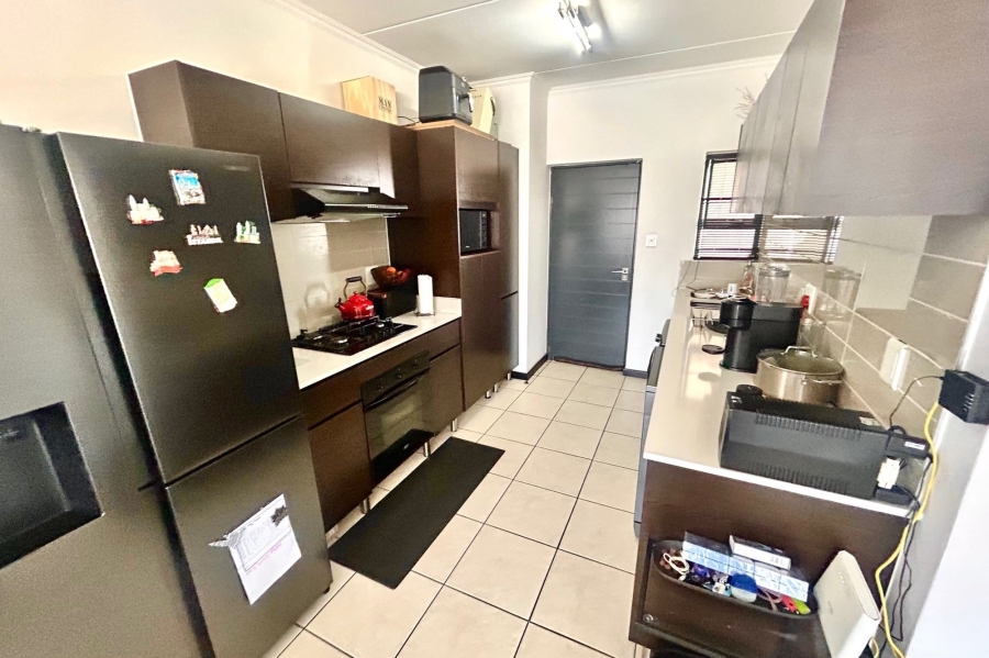 To Let 2 Bedroom Property for Rent in Oakdene Gauteng