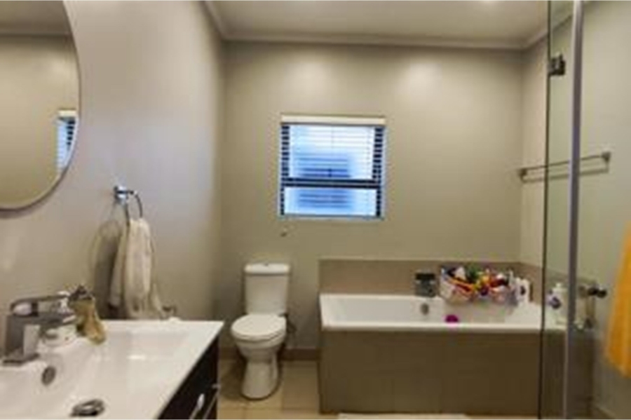 2 Bedroom Property for Sale in Bedfordview Gauteng