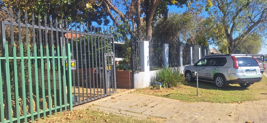 3 Bedroom Property for Sale in Wentworth Park Gauteng