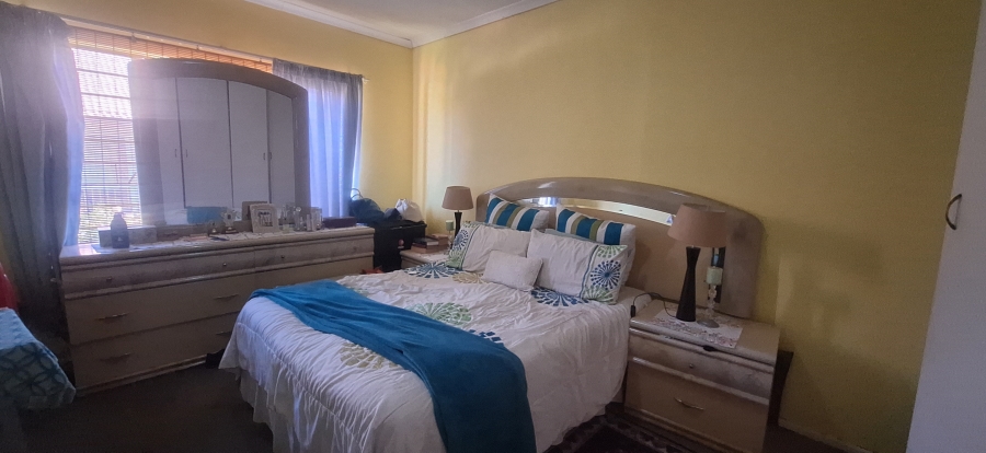 2 Bedroom Property for Sale in Wentworth Park Gauteng