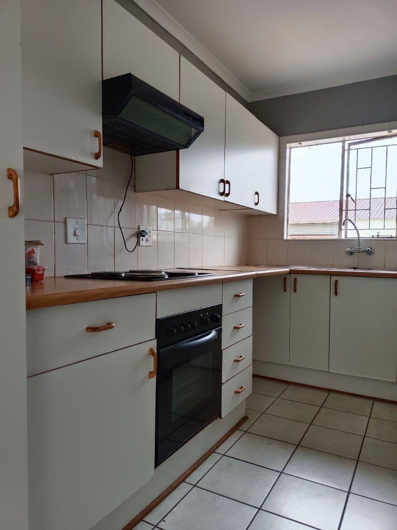 To Let 2 Bedroom Property for Rent in Groblerpark Gauteng