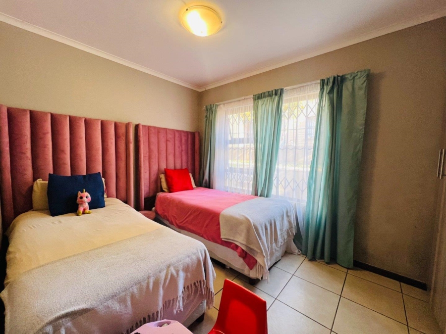 3 Bedroom Property for Sale in Ruimsig Gauteng