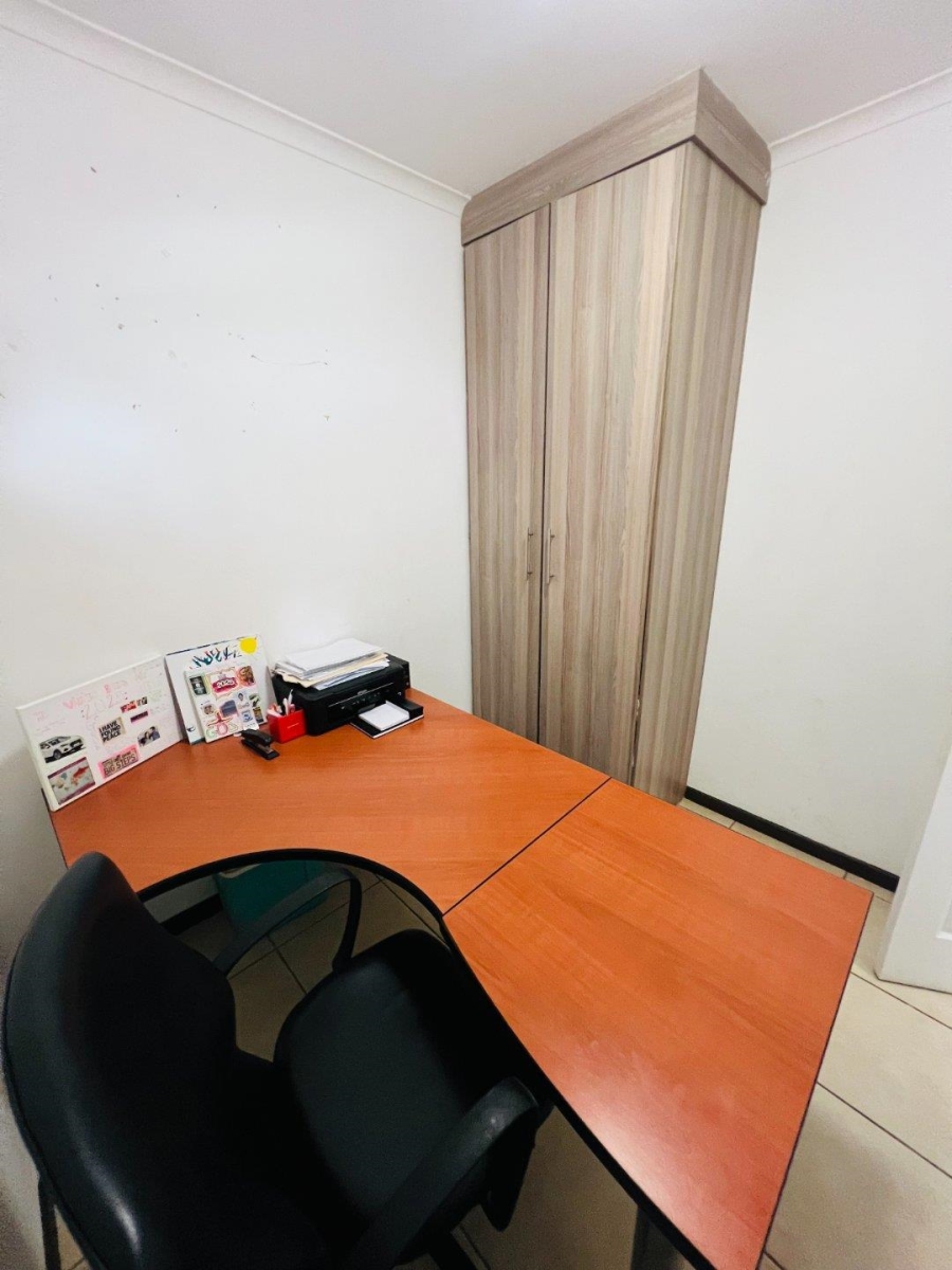 3 Bedroom Property for Sale in Ruimsig Gauteng