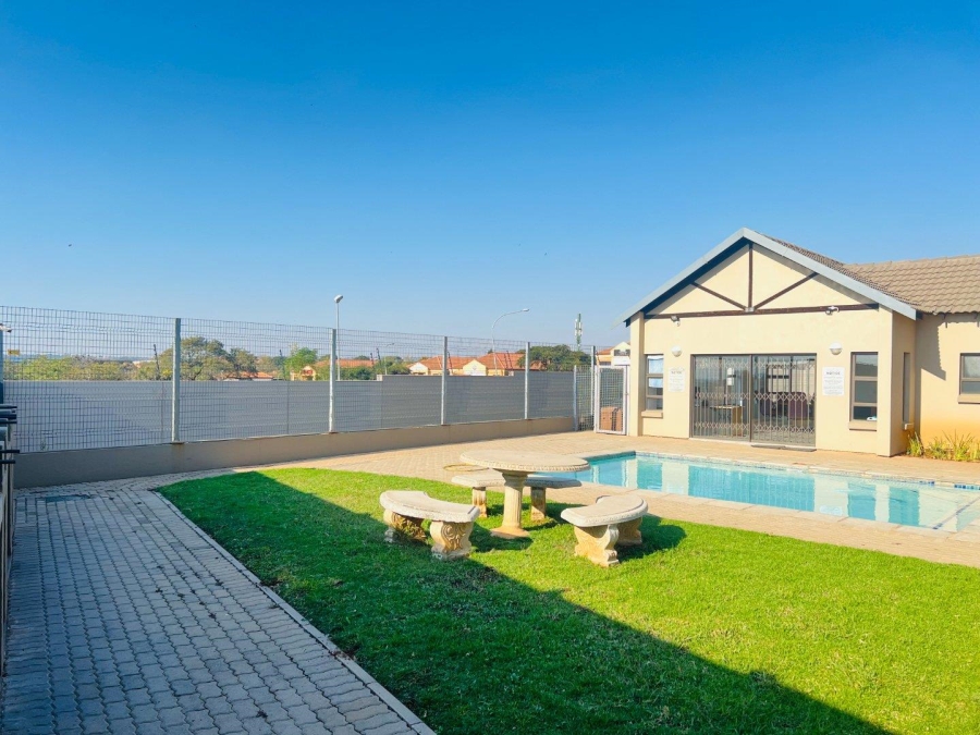 3 Bedroom Property for Sale in Ruimsig Gauteng