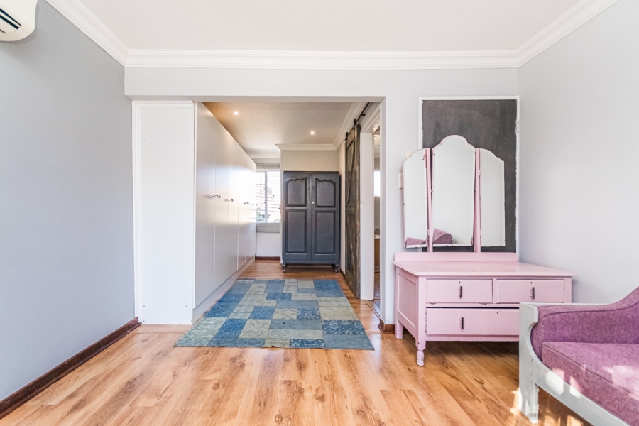 2 Bedroom Property for Sale in Die Hoewes Gauteng