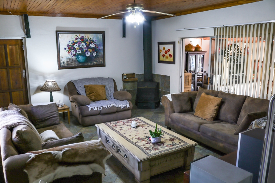 7 Bedroom Property for Sale in Pierre Van Ryneveld Gauteng