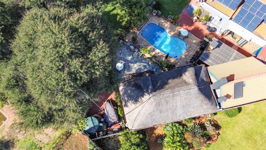 7 Bedroom Property for Sale in Pierre Van Ryneveld Gauteng