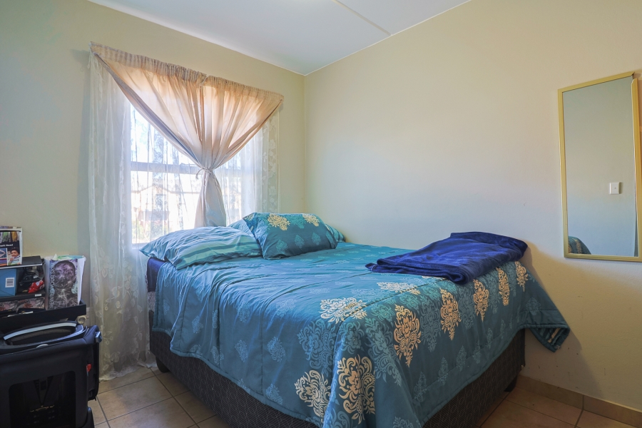 2 Bedroom Property for Sale in Olifantsvlei Gauteng