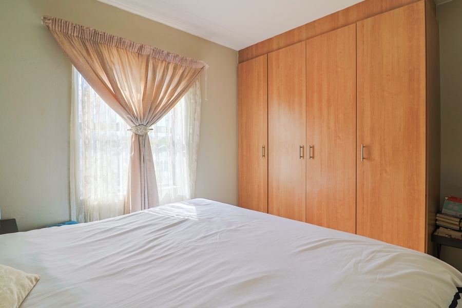 2 Bedroom Property for Sale in Olifantsvlei Gauteng