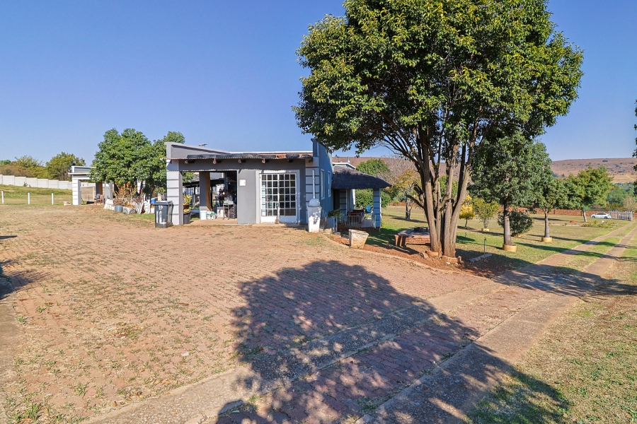 3 Bedroom Property for Sale in Hartzenbergfontein Gauteng