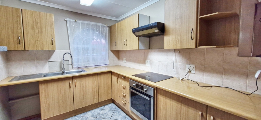 3 Bedroom Property for Sale in Annlin Gauteng