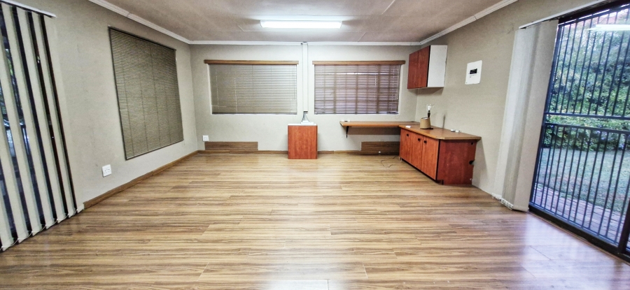 3 Bedroom Property for Sale in Annlin Gauteng