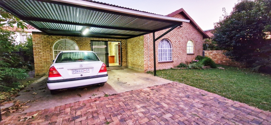 3 Bedroom Property for Sale in Annlin Gauteng