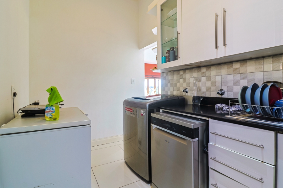 5 Bedroom Property for Sale in Golf View Gauteng