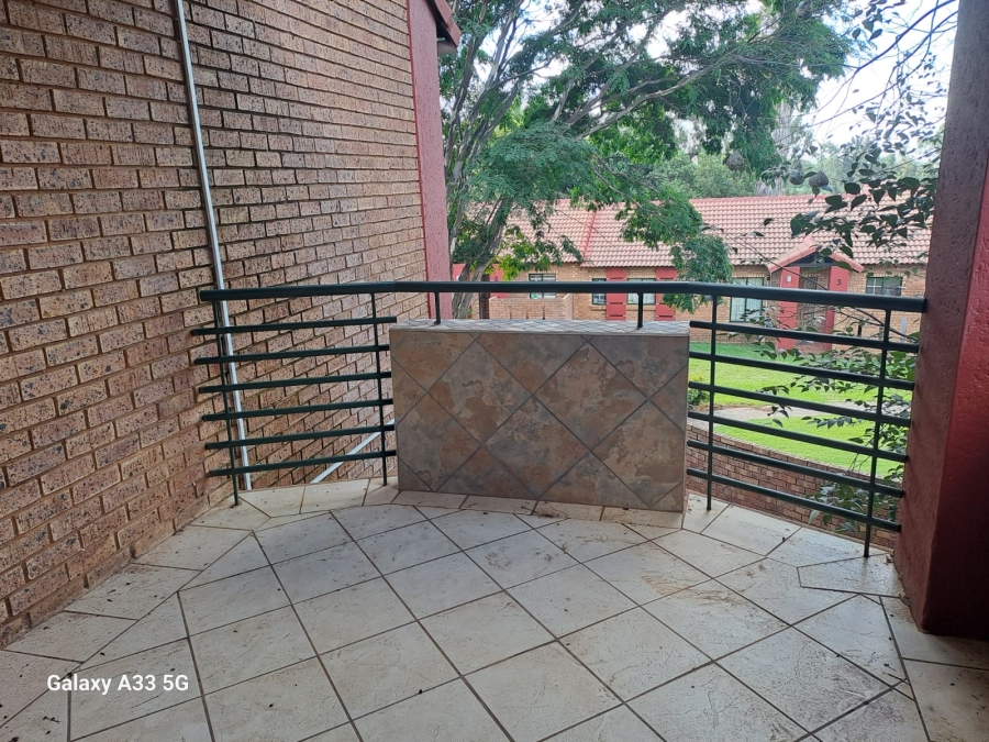 2 Bedroom Property for Sale in Moreleta Park Gauteng