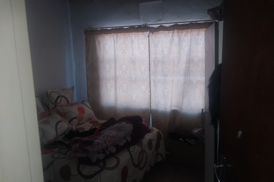2 Bedroom Property for Sale in Naledi Gauteng