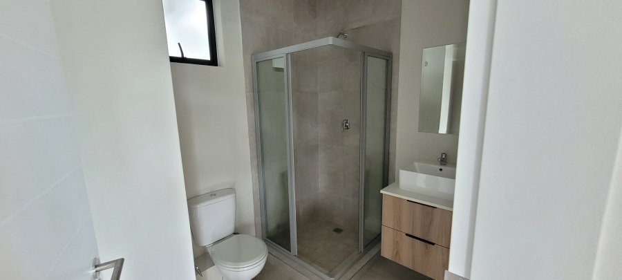 To Let 2 Bedroom Property for Rent in Glen Austin Gauteng