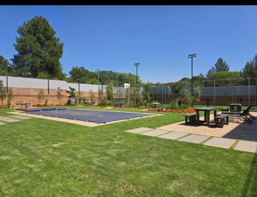 To Let 2 Bedroom Property for Rent in Glen Austin Gauteng