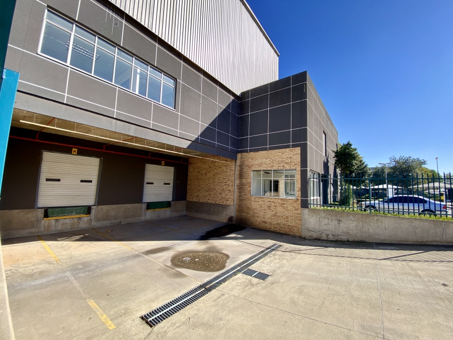 To Let commercial Property for Rent in Longmeadow Gauteng
